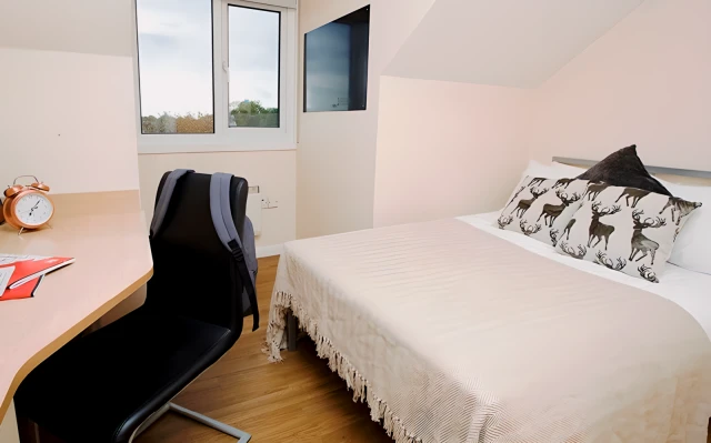 Heald Grove, M14 1