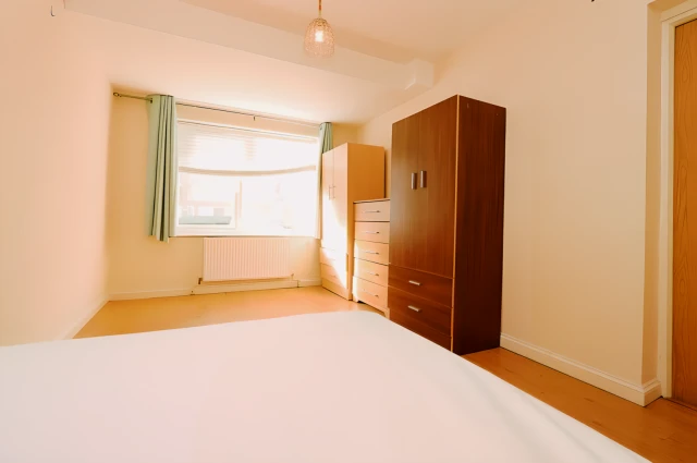 apartment near Flint Close 2