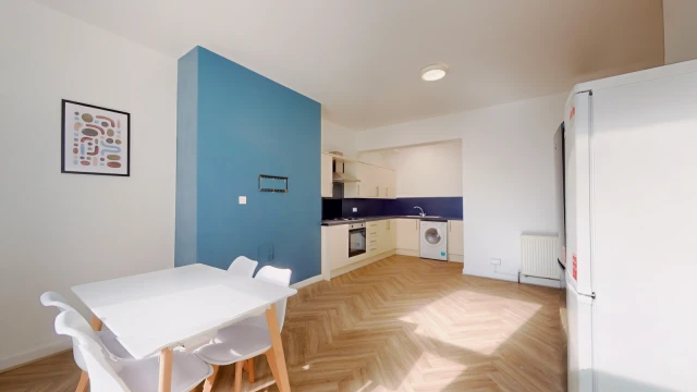 Moorland Avenue, LS6 1AP 1