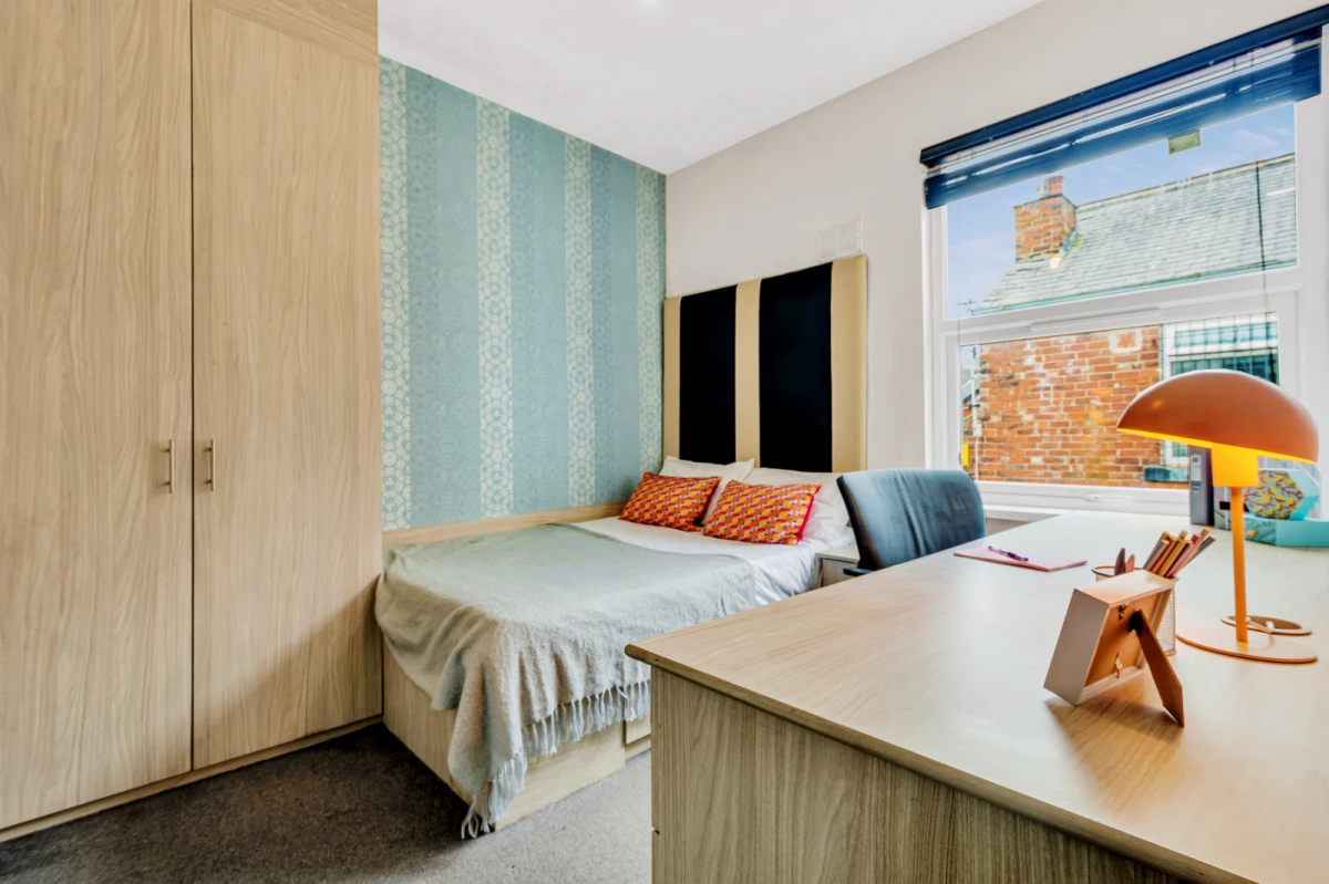 Flat 5, 63 Brudenell Road - Leeds student accommodation