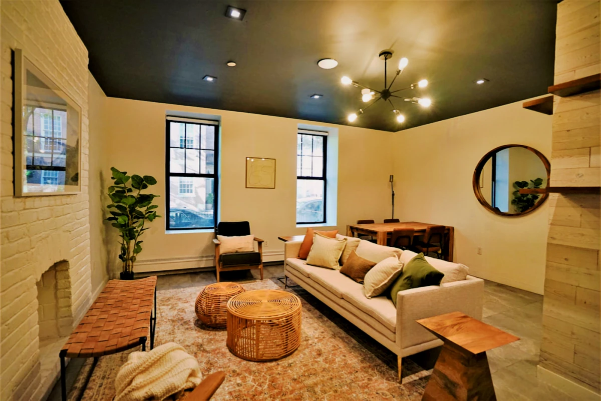 The Hells Kitchen House - New York student accommodation