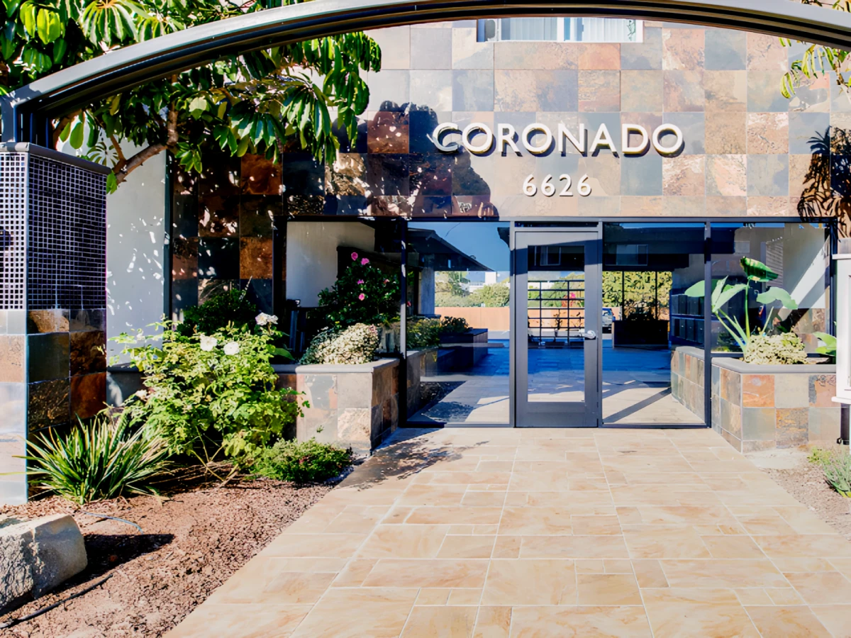 Breakpointe Coronado - Santa Barbara student accommodation