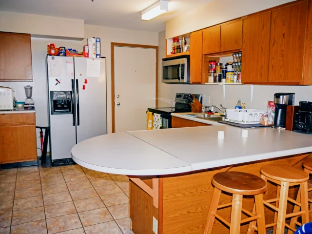 Neil Fortzler Apartments 4