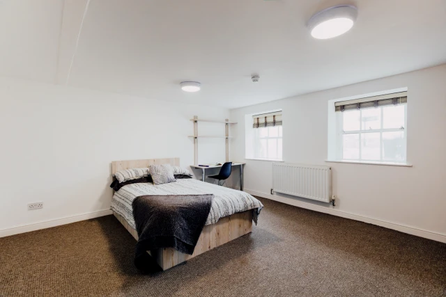 Room 7 , Stairs House, LN2 1NS 2