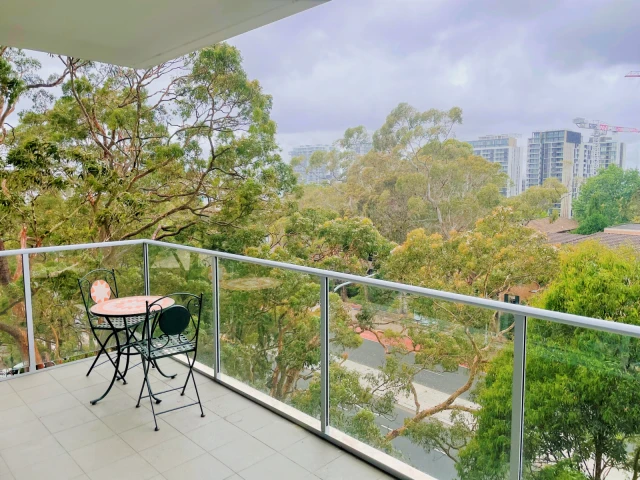 511/2 Saunders Close,Macquarie Park,New South Wales 2113 3