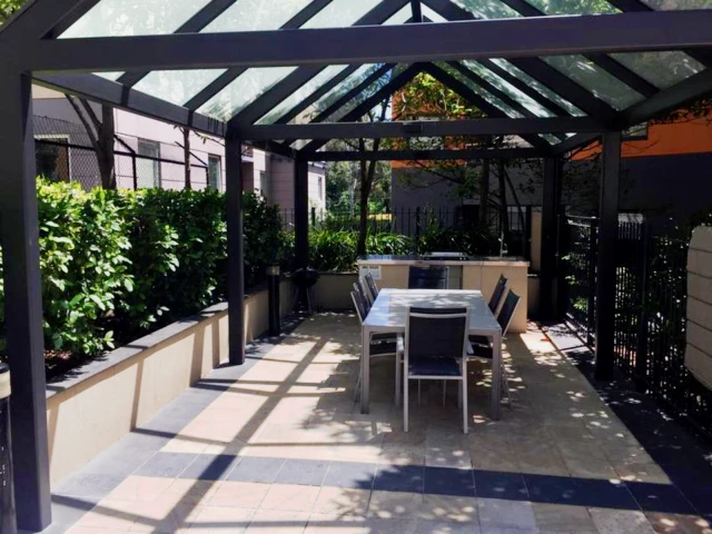 apartment near Spring Street 2