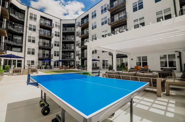 Lane Lofts - ที่พักนักศึกษาในโคลัมบัส - โต๊ะปิงปอง