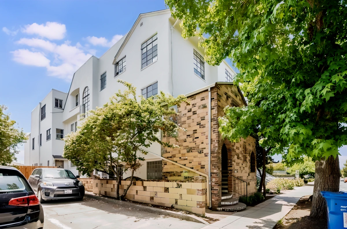 2338 Channing Way 0
