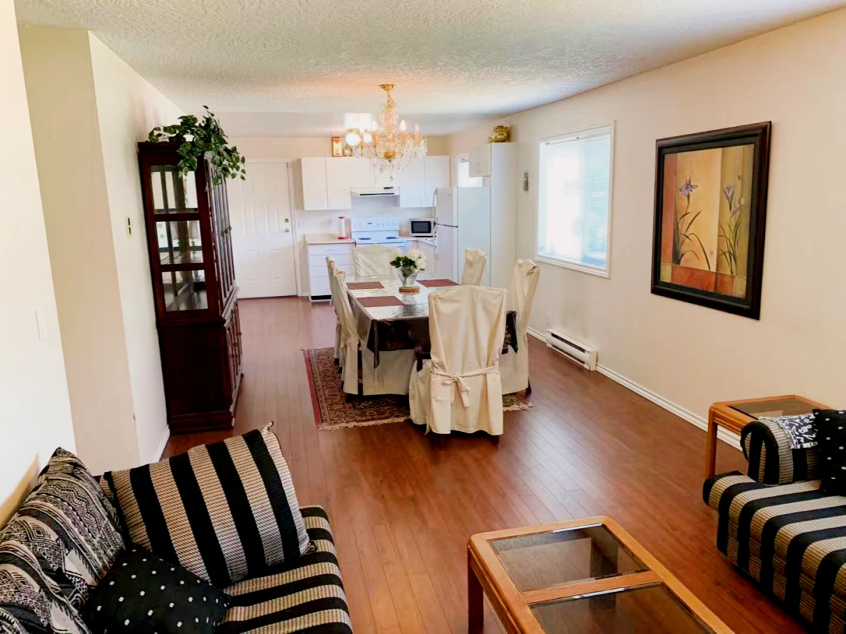 1362 Charles Pl - Victoria student accommodation
