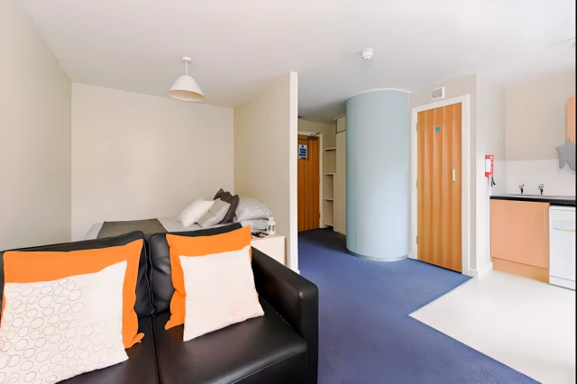 uhomes.com | Student Accommodation, Housing, Flats, Apartments for Rent