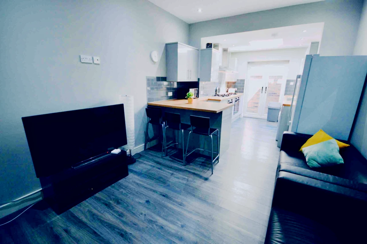 34 Granville Road, L15 0