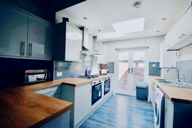 34 Granville Road, L15 1