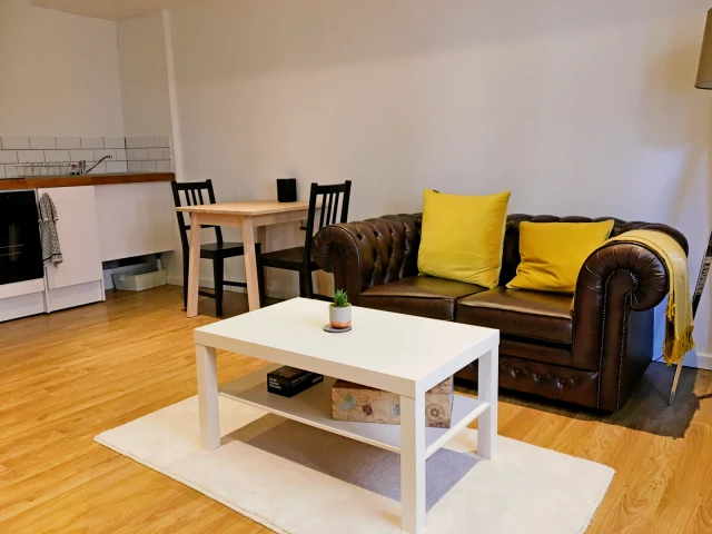 Bede Street, LE3 5LD 2