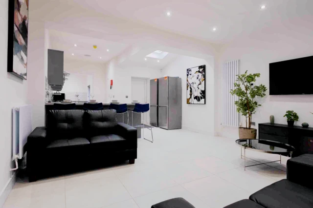 56 Kesteven Street 2