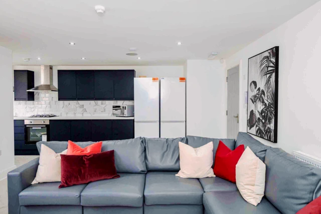 39 Salisbury Road, L15 1