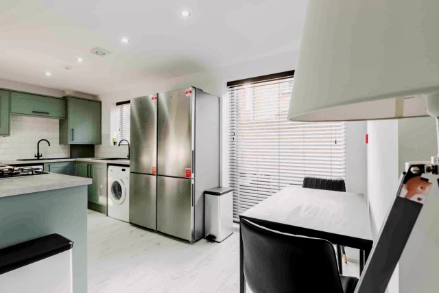 18 Cranborne Road, L15 3