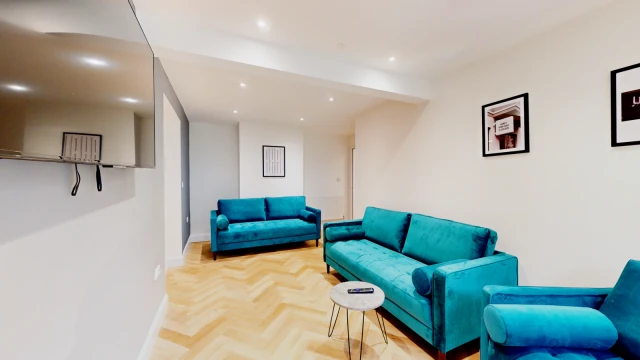 Brookfield Avenue, LE11 3LN 1