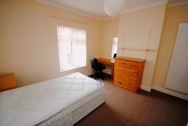 Leopold Street, LE11 5DL 3
