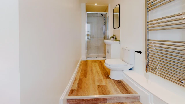 Second Floor Flat, St Nicholas Street, BS1 1UQ 3