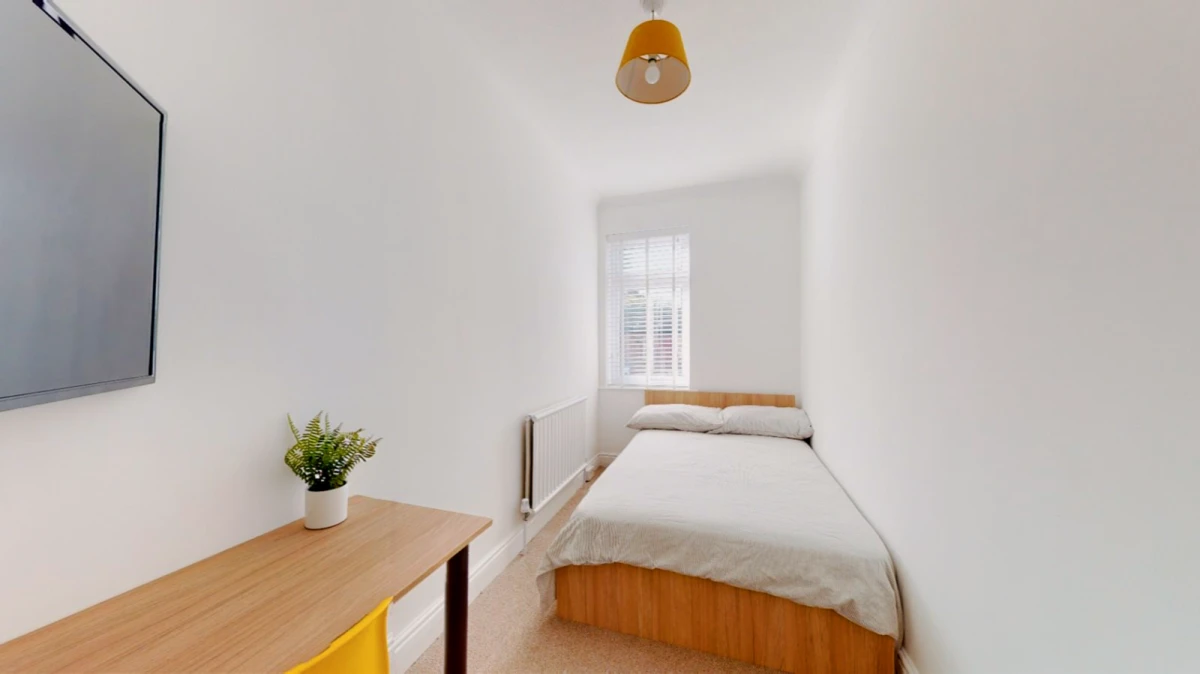 Room 4 , Carholme Road, LN1 1RT 0