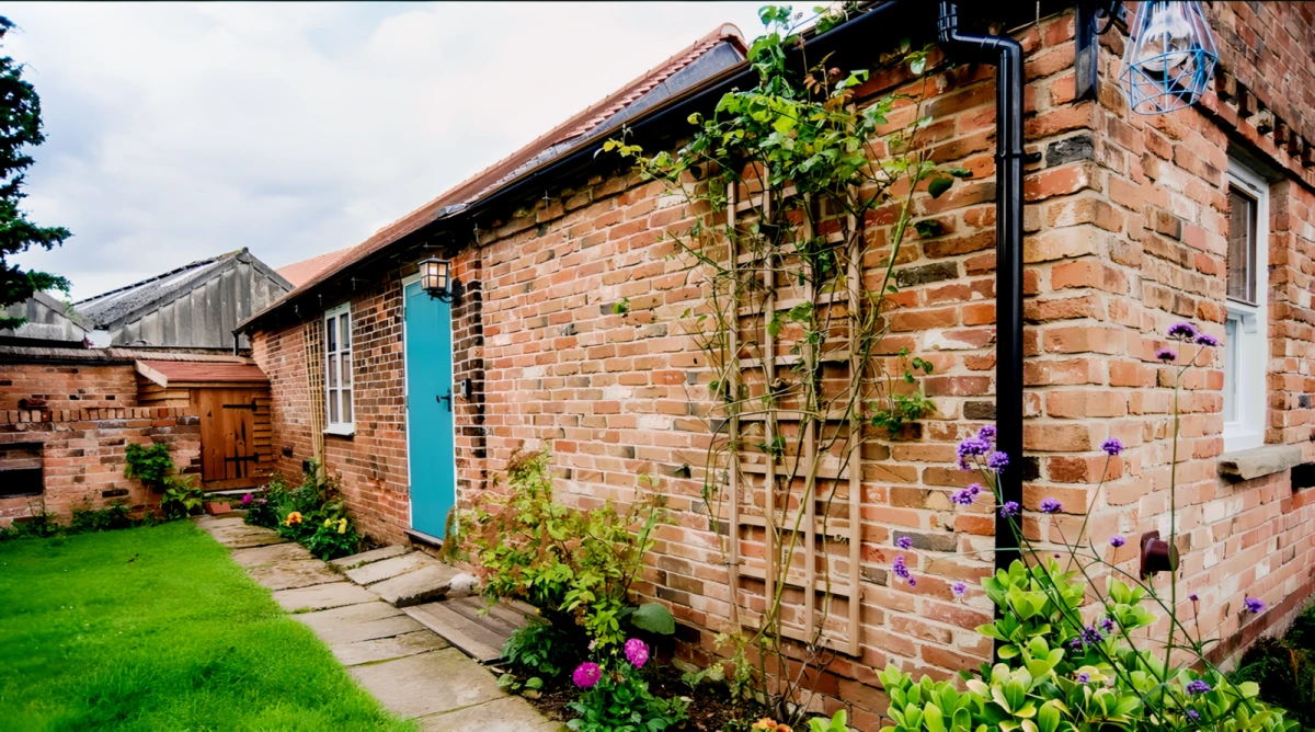 The Lowes Cottage 0