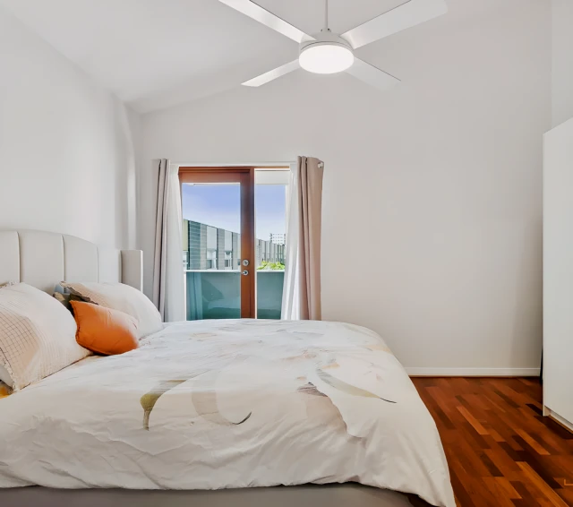 37 Symonds Pl 2