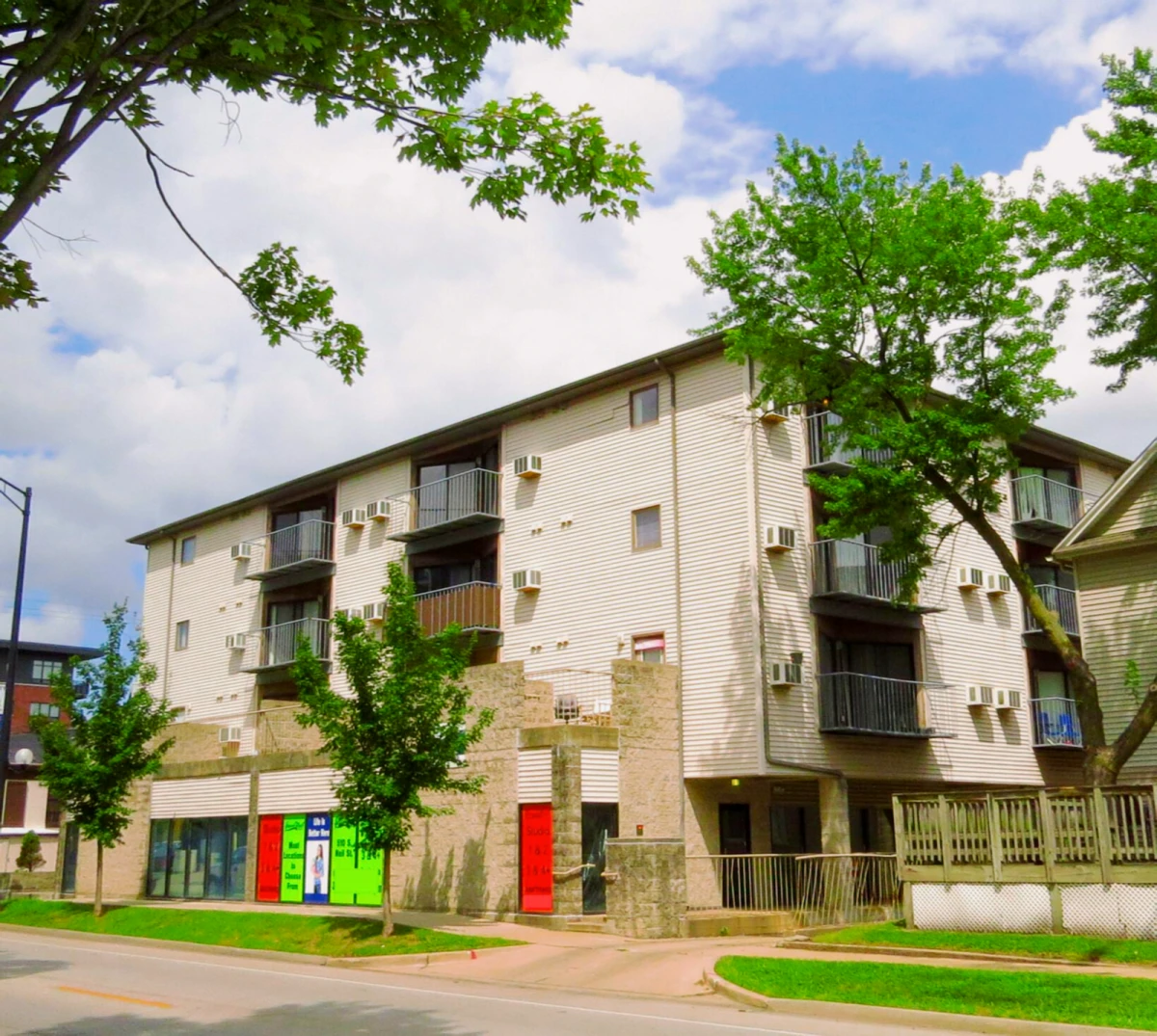 508 S. First St Champaign IL - Champaign student accommodation