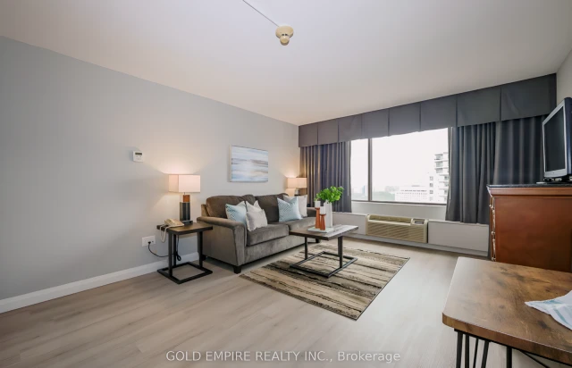 1808 - 300 King Street 1