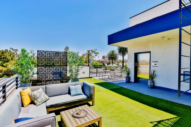 3431 S Catalina St 3