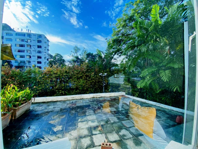 Holland Hill Lodge 1