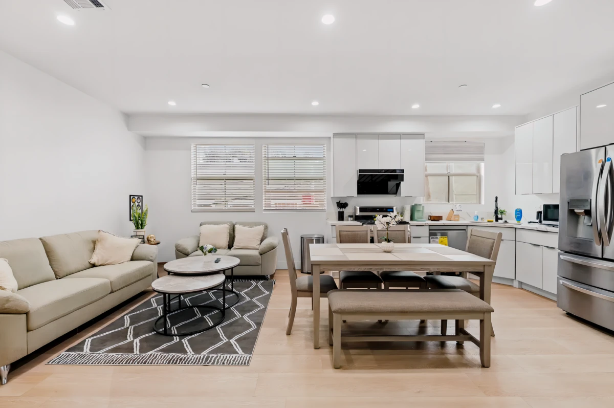 1270 Rolland Curtis Pl 0