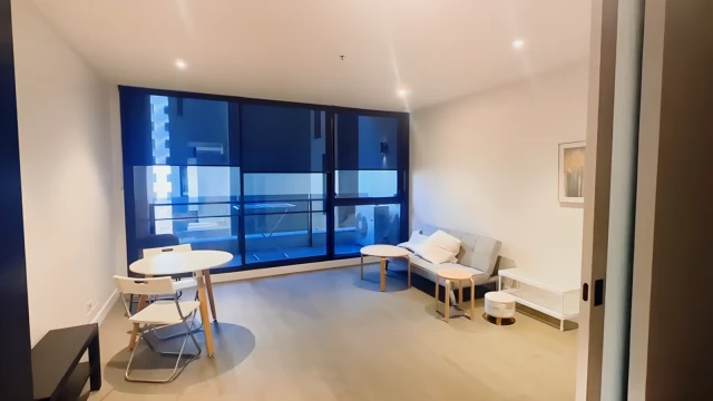 145 Queensberry Street 1