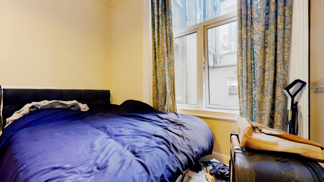 Cheniston Gardens 22452# 2