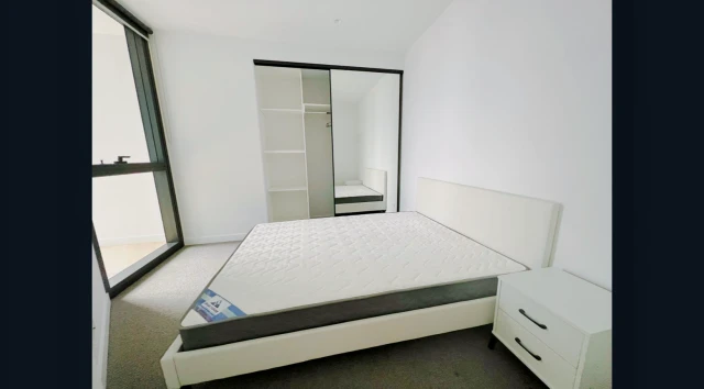 228 La Trobe Street 1