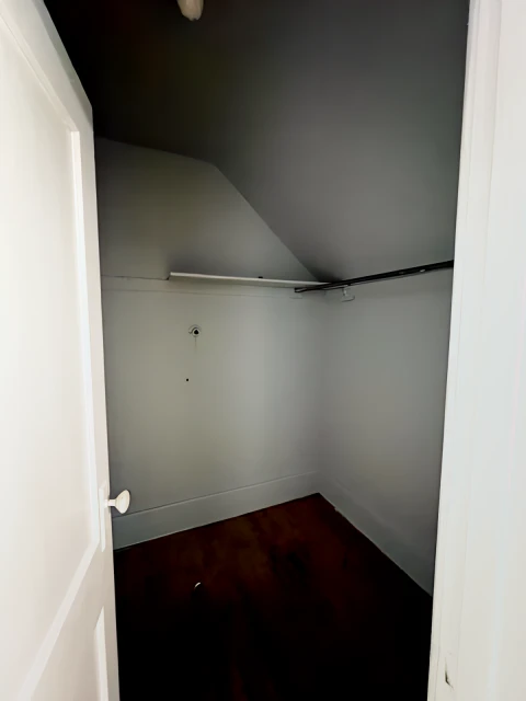 1112 East Colvin St 4