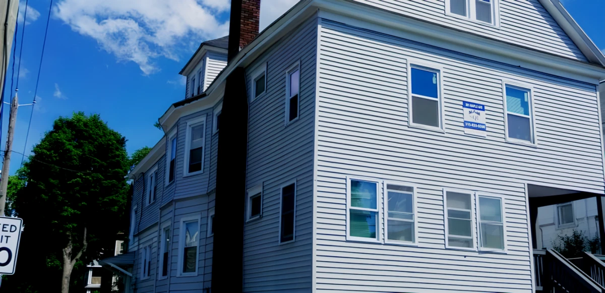 301 Maple St 0