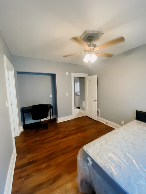 2413 E Genesee St 2