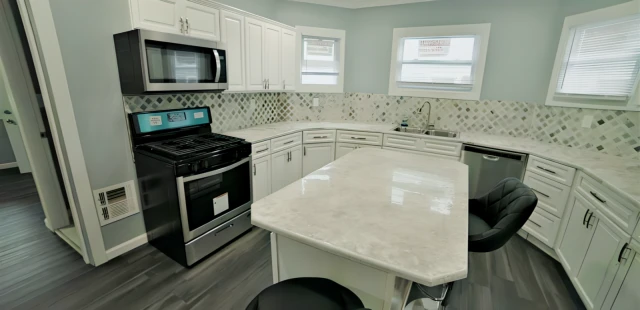 121 Lexington Ave 4