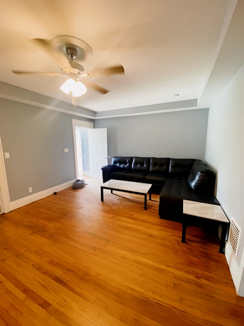 2413 E Genesee St 1