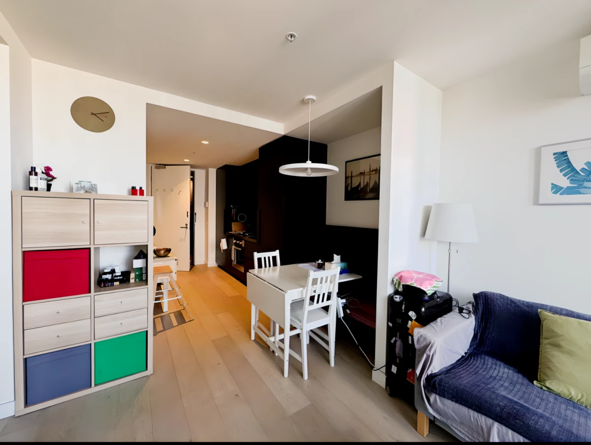 81 A'Beckett Street 0