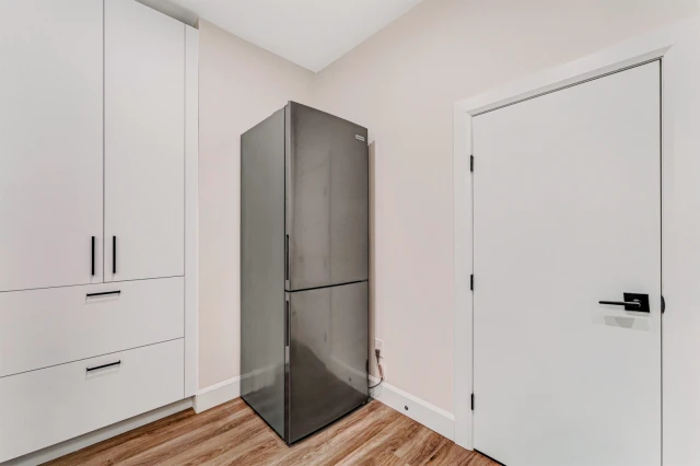 845 Woodroffe Avenue 2