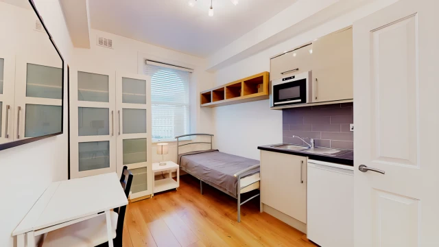 Nevern Place 22862# 1