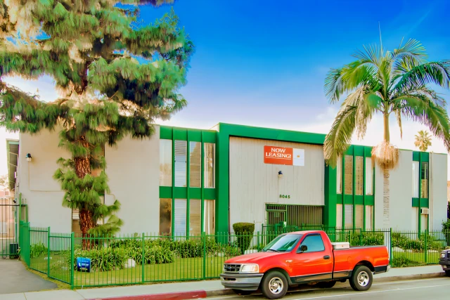 Sepulveda Manhattan Apartments 2