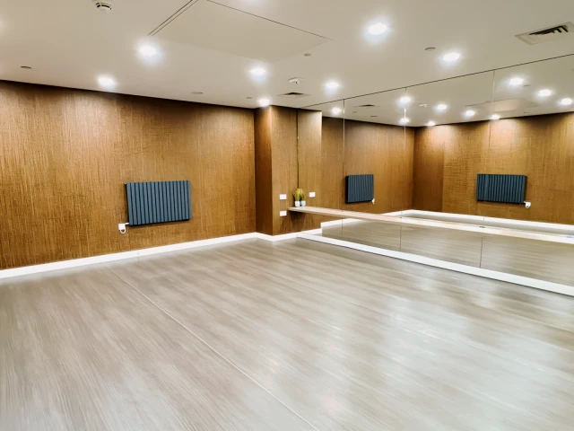 St. Peters Street 23061# 2