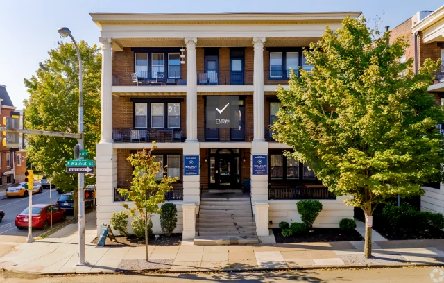 4400 Walnut 2
