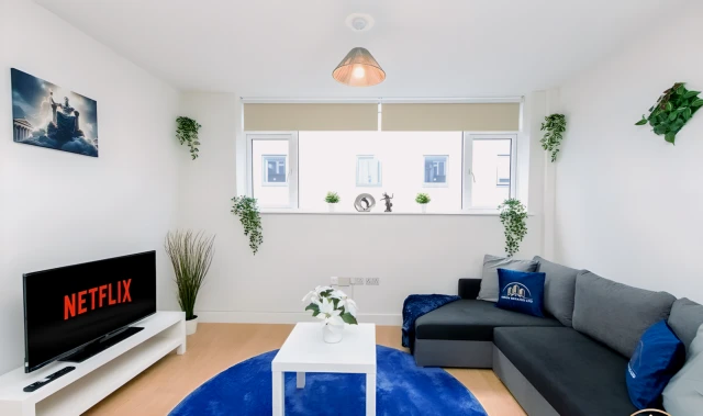 Zeus Apartment - The Thunder of Town 2