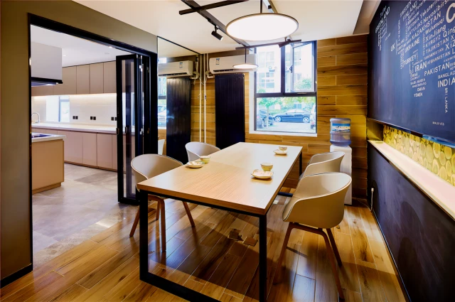 Zhongguancun Liudaokou Subway Station Store -- CJIA Apartment 4