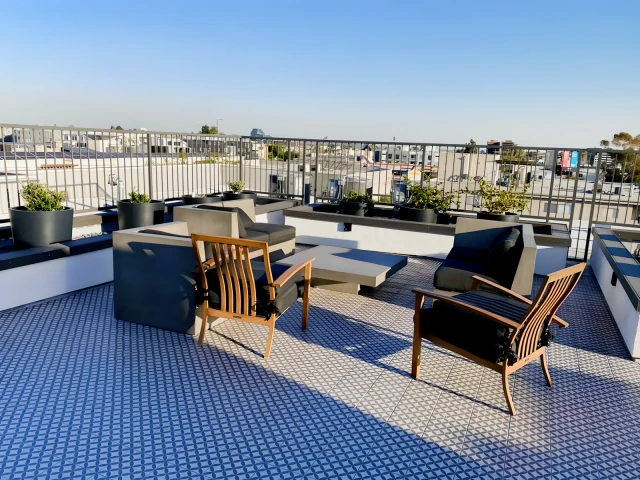 1265 Barry Ave 2
