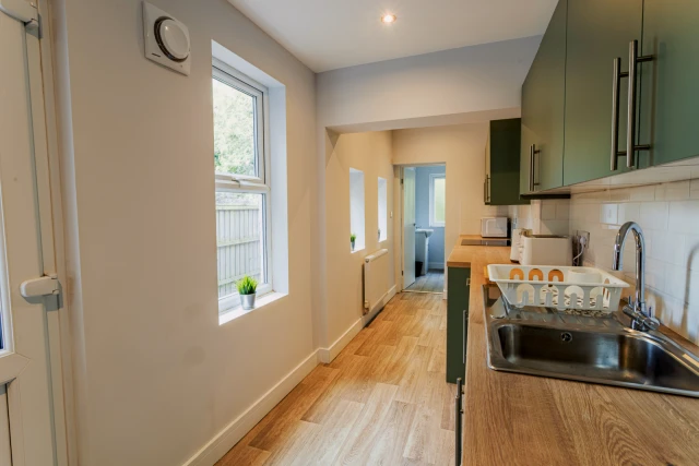 129, Grasmere Street, LE2 7FU 4