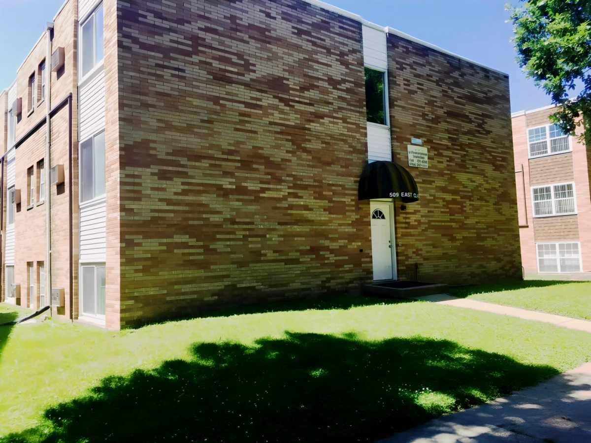 509 E Clark Champaign IL - chỗ ở sinh viên tại sâm panh